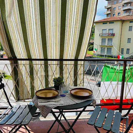 Casa Flora Апартаменты Биелла